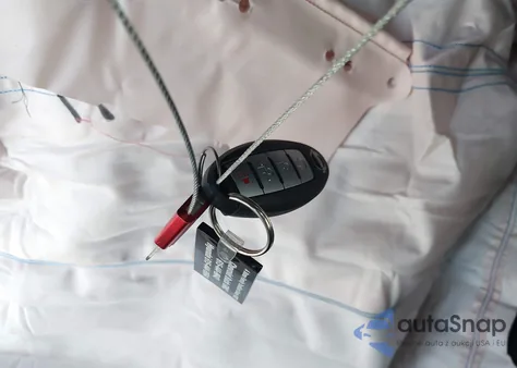 2024 Nissan Frontier Pro-4X 4X4 from USA, damaged, VIN 1N6ED1EK3RN660525